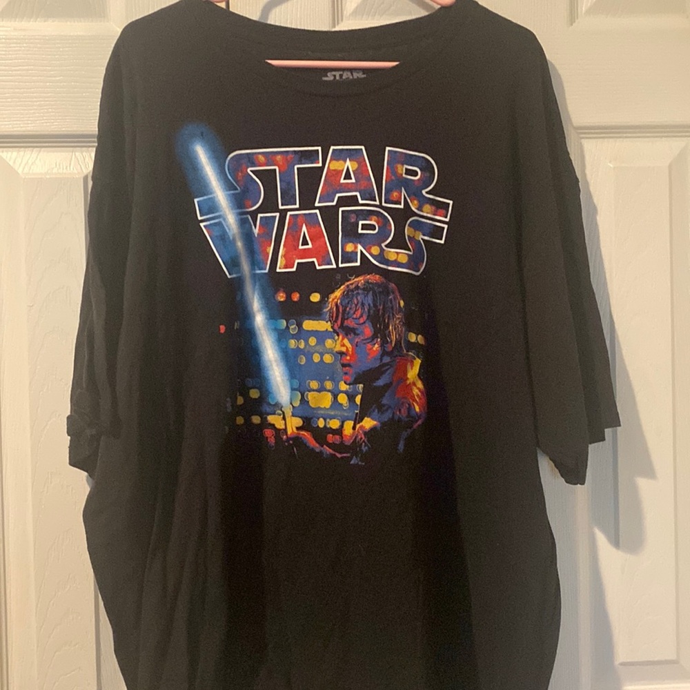 Black Star Wars t shirt